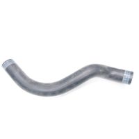 Kühlerschlauch oben rechts an Kühler