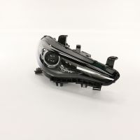 Scheinwerfer vorne rechts mit Gasentladungslampen