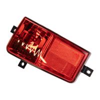 Nebelschlussleuchte links in Stoßstange