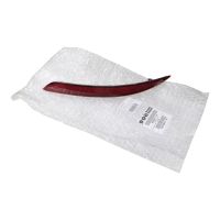 Rückstrahler links hinten an der Stoßstange