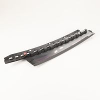 Zierleiste an der B-Säule rechts