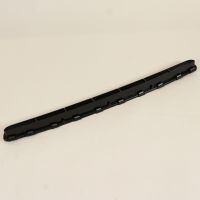 Kühlergitter vorne in der Mitte