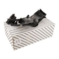 Abdeckkappe an der vorderen Stoßstange rechts