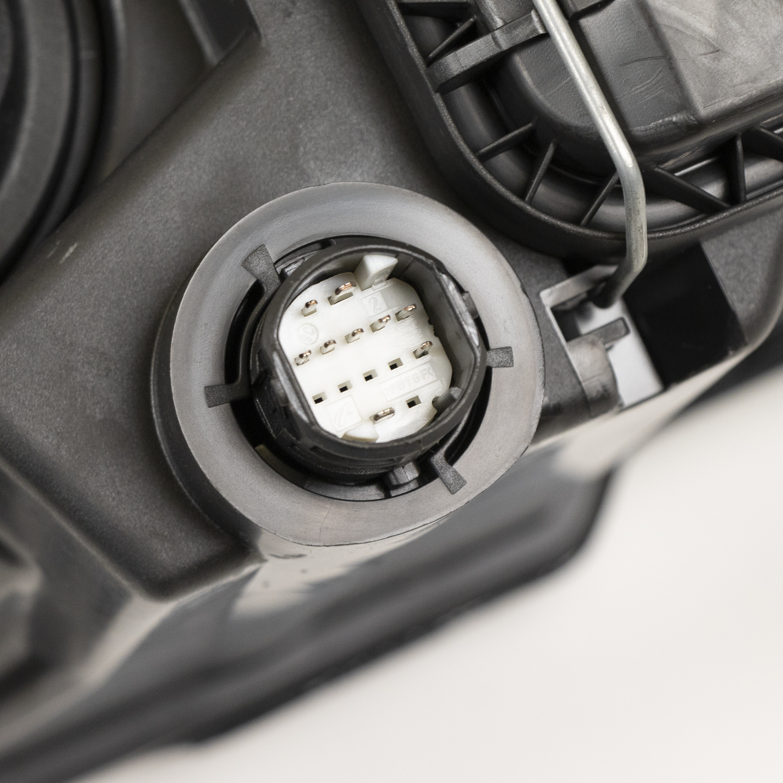 Scheinwerfer vorne rechts H7 H1+ Nebel Magneti Marelli Fiat Idea bis Bj. 11 / 2005 Fiat Multipla ab Bj,2004 bis Bj,01 / 2006